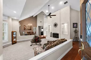 705 Kyle Dr, Arlington, TX 76011 - Photo 5