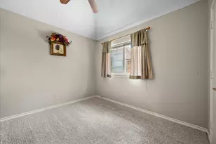 705 Kyle Dr, Arlington, TX 76011 - Photo 27