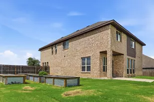 229 Prairie Dog Dr, Godley, TX 76044 - Photo 3