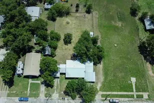 414 W Roberts St, Gorman, TX 76454 - Photo 3