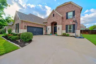 512 Emerson Dr, Rockwall, TX 75087 - Photo 1