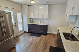 202 E Denton Dr, Euless, TX 76039 - Photo 11