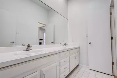 [Address not provided], Dallas, TX 75219 - Photo 15