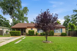 605 W 8th St, Irving, TX 75060 - Photo 1