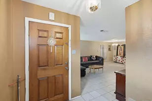 605 W 8th St, Irving, TX 75060 - Photo 25