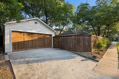 1050 N Windomere Avenue, Dallas, TX 75208 - Photo 31