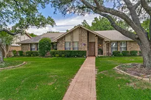 2731 Wagonwheel Dr, Carrollton, TX 75006 - Photo 1