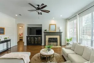901 Woodcliff Dr, McKinney, TX 75072 - Photo 5
