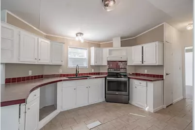 419 Wood River Road, Millsap, TX 76066 - Photo 13