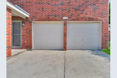 235 Yale Boulevard, Glenn Heights, TX 75154 - Photo 5