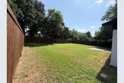 6836 Western Hills Drive, Dallas, TX 75217 - Photo 11