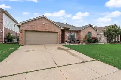 6420 St Alban Court, Arlington, TX 76001 - Photo 23