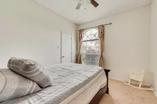 6420 St Alban Ct, Arlington, TX 76001 - Photo 15