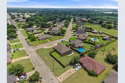 1815 Clearbrook Lane, Corsicana, TX 75110 - Photo 33