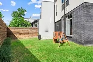 4625 Weldon St, Dallas, TX 75204 - Photo 27