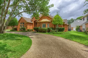 5857 Stone Meadow Dr, Plano, TX 75093 - Photo 3