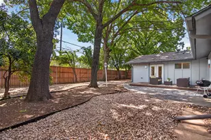 2714 Felicia Ct, Dallas, TX 75228 - Photo 19