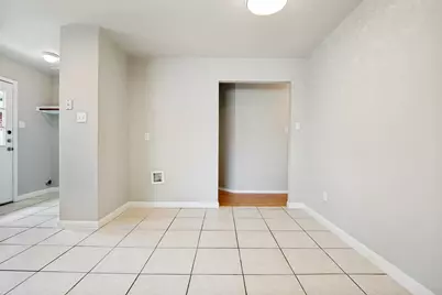 511 Hollyberry Drive, Mansfield, TX 76063 - Photo 7