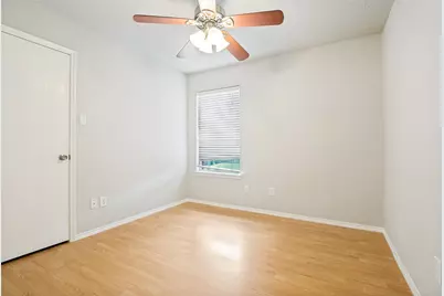 511 Hollyberry Drive, Mansfield, TX 76063 - Photo 11
