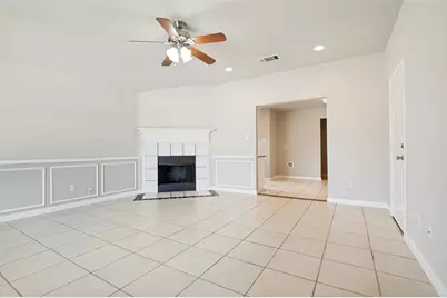 511 Hollyberry Drive, Mansfield, TX 76063 - Photo 3