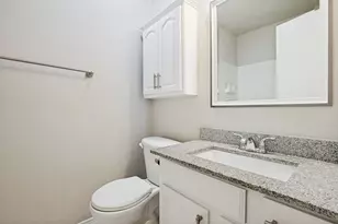 511 Hollyberry Dr, Mansfield, TX 76063 - Photo 9
