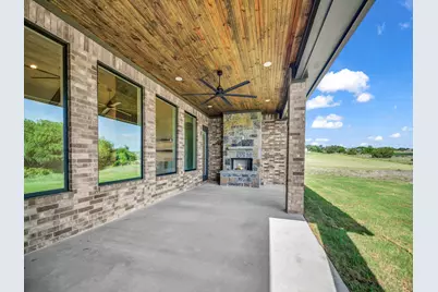 614 Hondo Crossing, Weatherford, TX 76087 - Photo 5