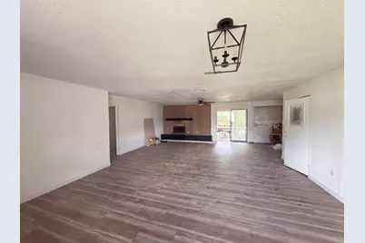 304 Harriett Street, Longview, TX 75605 - Photo 9
