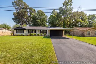 304 Harriett St, Longview, TX 75605 - Photo 1