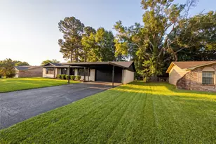 304 Harriett St, Longview, TX 75605 - Photo 3