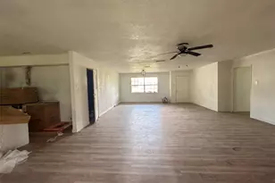 304 Harriett St, Longview, TX 75605 - Photo 19