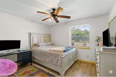 100 Countryside Drive, Arlington, TX 76014 - Photo 17