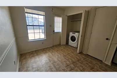550 E Windsor Avenue, Denton, TX 76209 - Photo 27