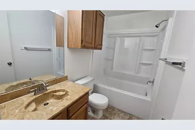 550 E Windsor Avenue, Denton, TX 76209 - Photo 21