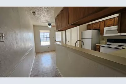 550 E Windsor Avenue, Denton, TX 76209 - Photo 25