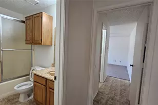 550 E Windsor Ave, Denton, TX 76209 - Photo 15