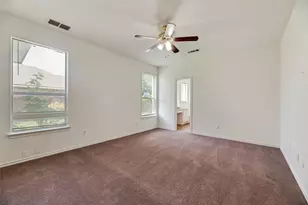 821 S Parks Dr, DeSoto, TX 75115 - Photo 11