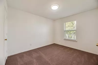 821 S Parks Drive, DeSoto, TX 75115 - Photo 19
