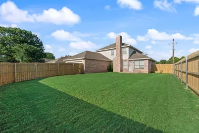 821 S Parks Drive, DeSoto, TX 75115 - Photo 21