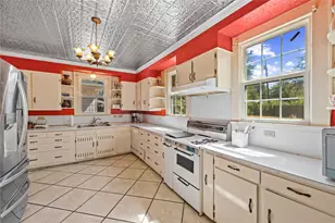 1114 S Houston Ave, Denison, TX 75021 - Photo 9