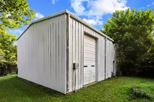 1114 S Houston Ave, Denison, TX 75021 - Photo 13