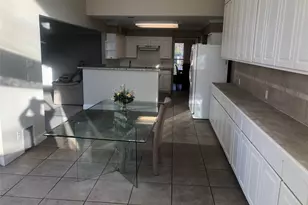 11333 Strait Ln, Dallas, TX 75229 - Photo 7