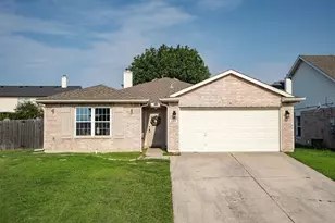 8113 Gardengate Ct, Fort Worth, TX 76137 - Photo 3