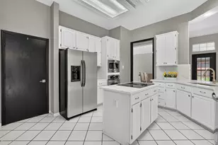 3208 Village Oak Dr, Arlington, TX 76017 - Photo 13