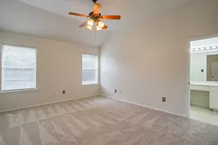 608 Gracie Ln, Burleson, TX 76028 - Photo 9