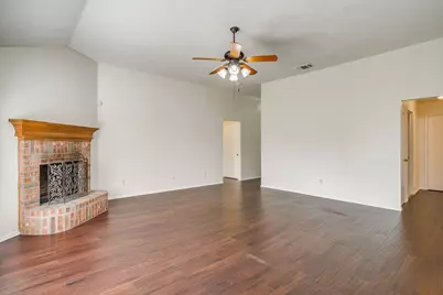 608 Gracie Lane, Burleson, TX 76028 - Photo 5