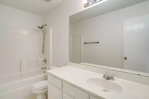 608 Gracie Ln, Burleson, TX 76028 - Photo 13