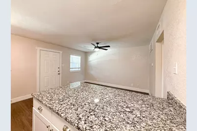 5928 Fletcher Avenue #18, Fort Worth, TX 76107 - Photo 11