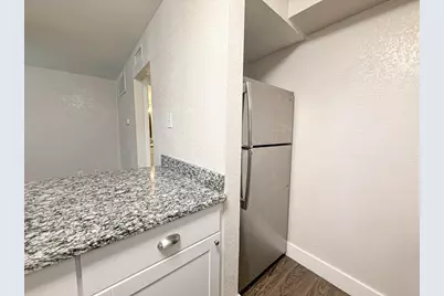 5928 Fletcher Avenue #18, Fort Worth, TX 76107 - Photo 9