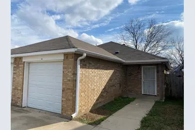 1816 Bessie Street, Fort Worth, TX 76104 - Photo 3
