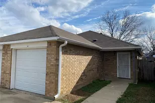 1816 Bessie St, Fort Worth, TX 76104 - Photo 3